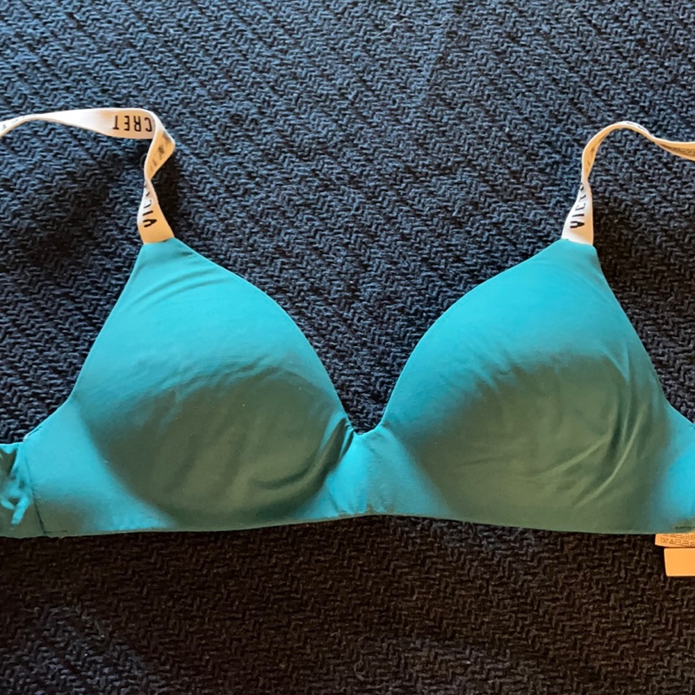 Teal Victoria’s Secret bra, size 34A excellent condition